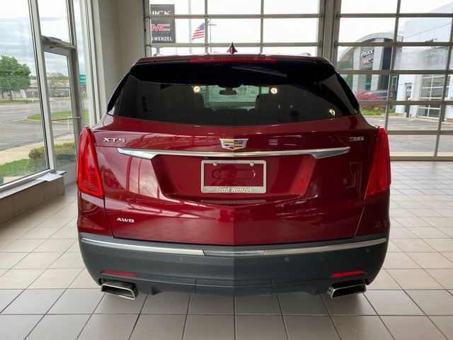 Vehicle image 7 of 24