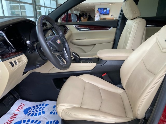 Vehicle image 13 of 24