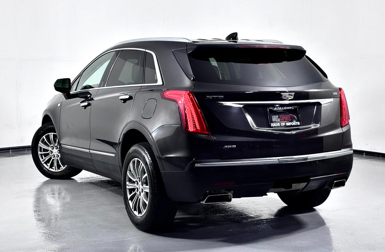 Vehicle image 10 of 42