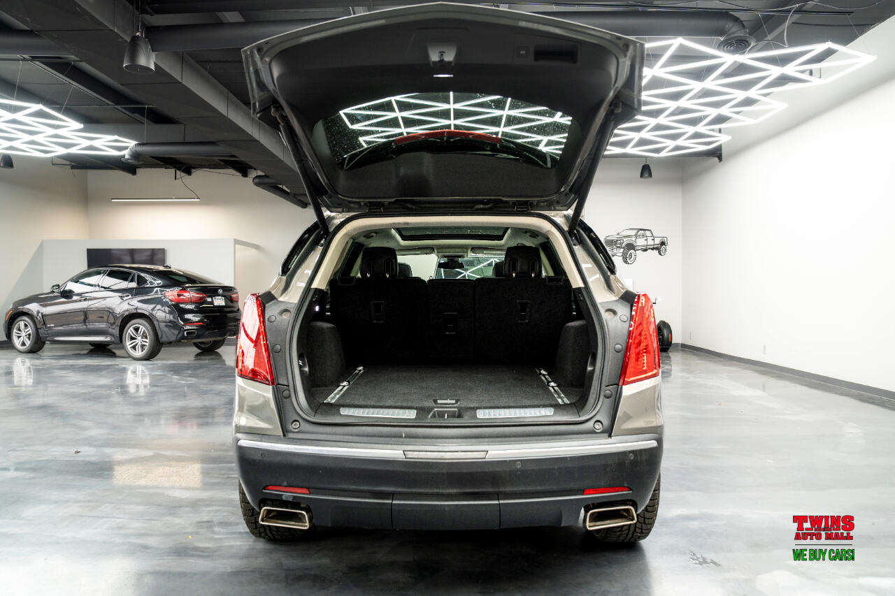 Vehicle image 14 of 32
