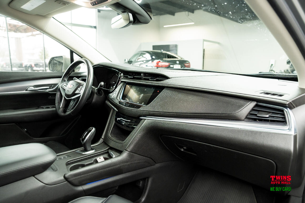 Vehicle image 19 of 32