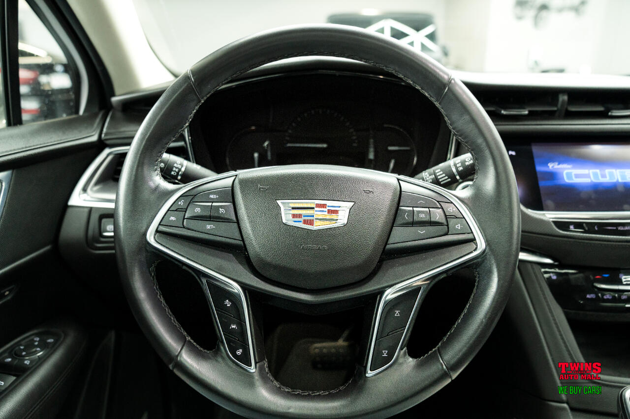 Vehicle image 20 of 32