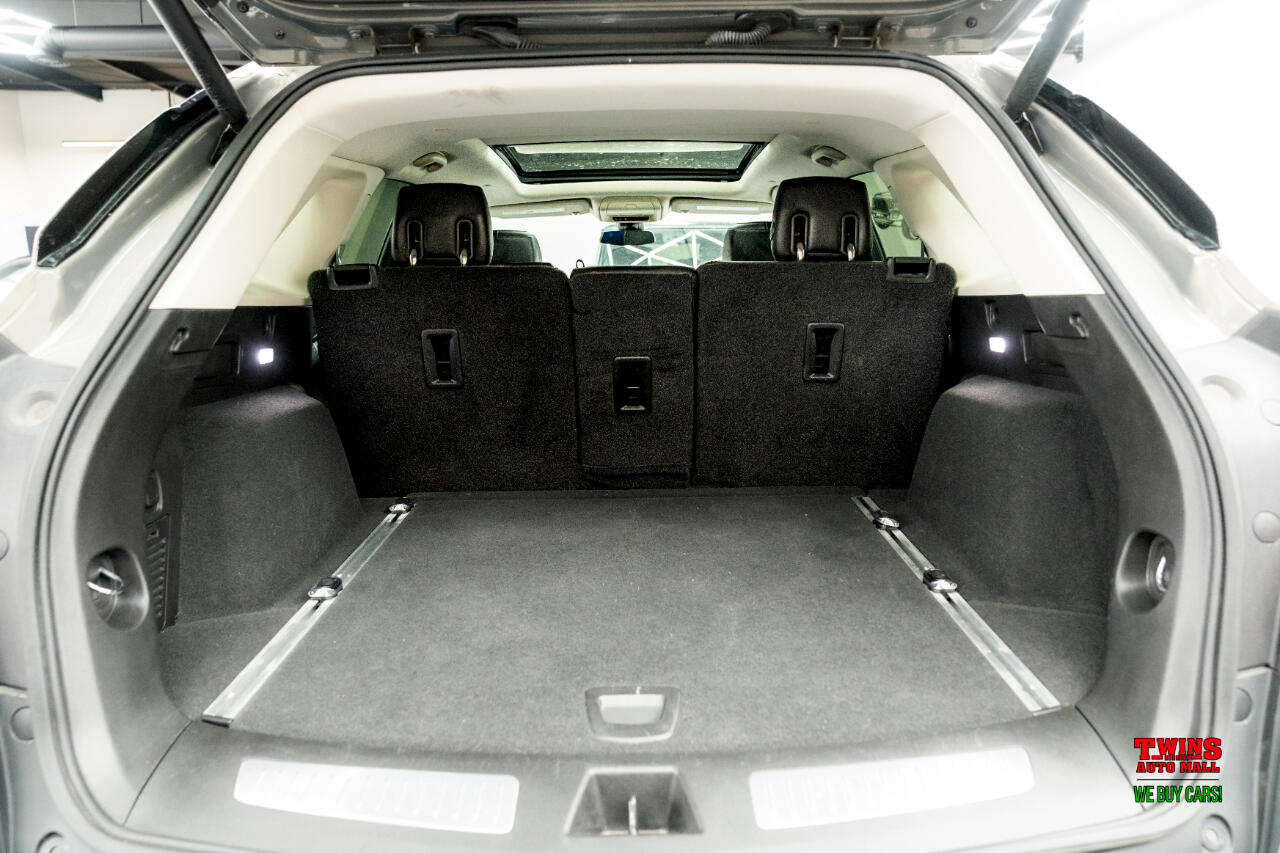 Vehicle image 15 of 32