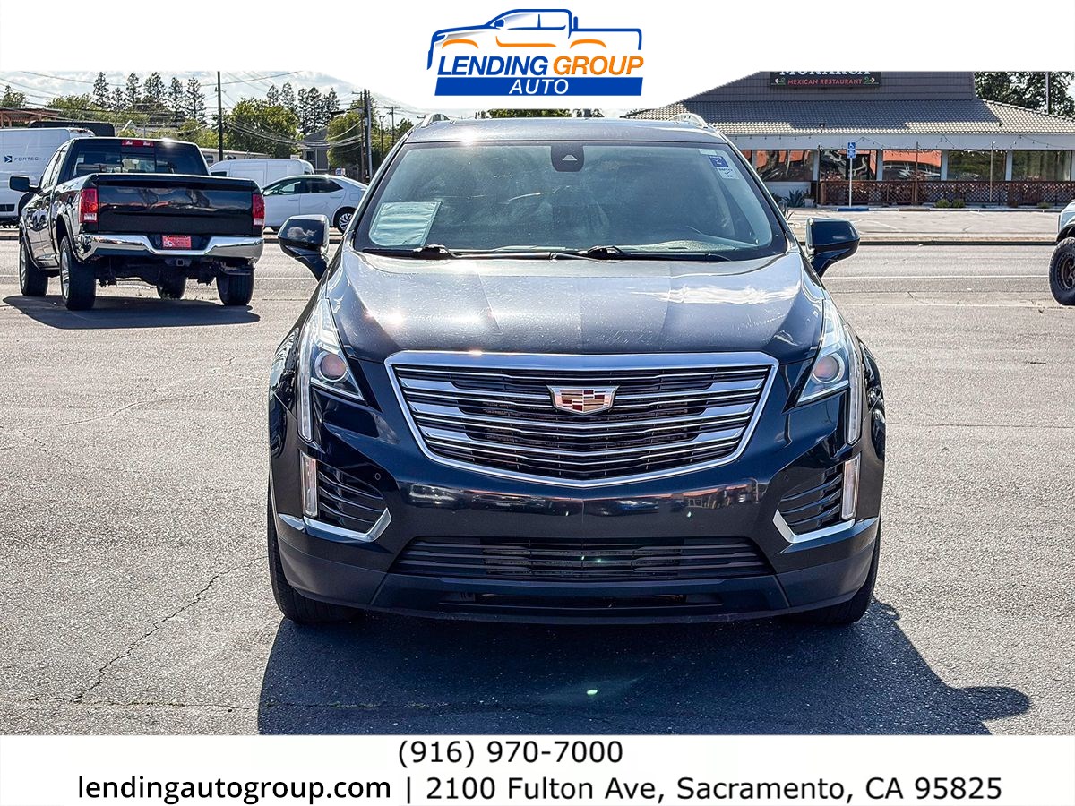 2018 Cadillac XT5 Luxury Image 2 of 26