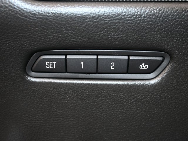 Vehicle image 24 of 62