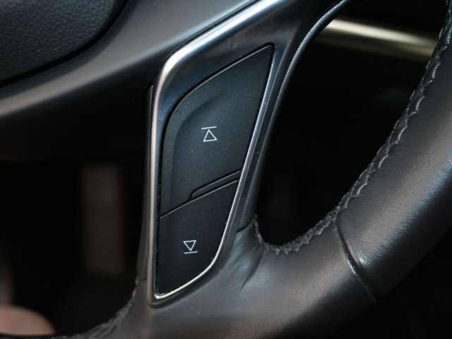Vehicle image 33 of 62