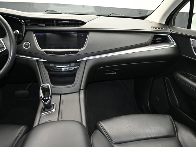 Vehicle image 18 of 62