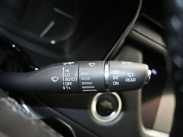 Vehicle image 34 of 62