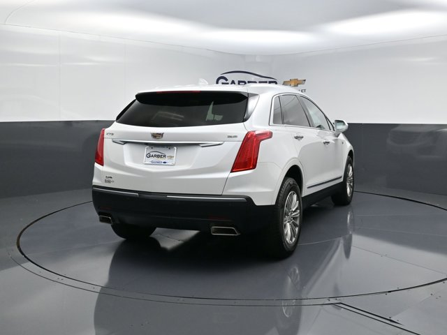 Vehicle image 9 of 62