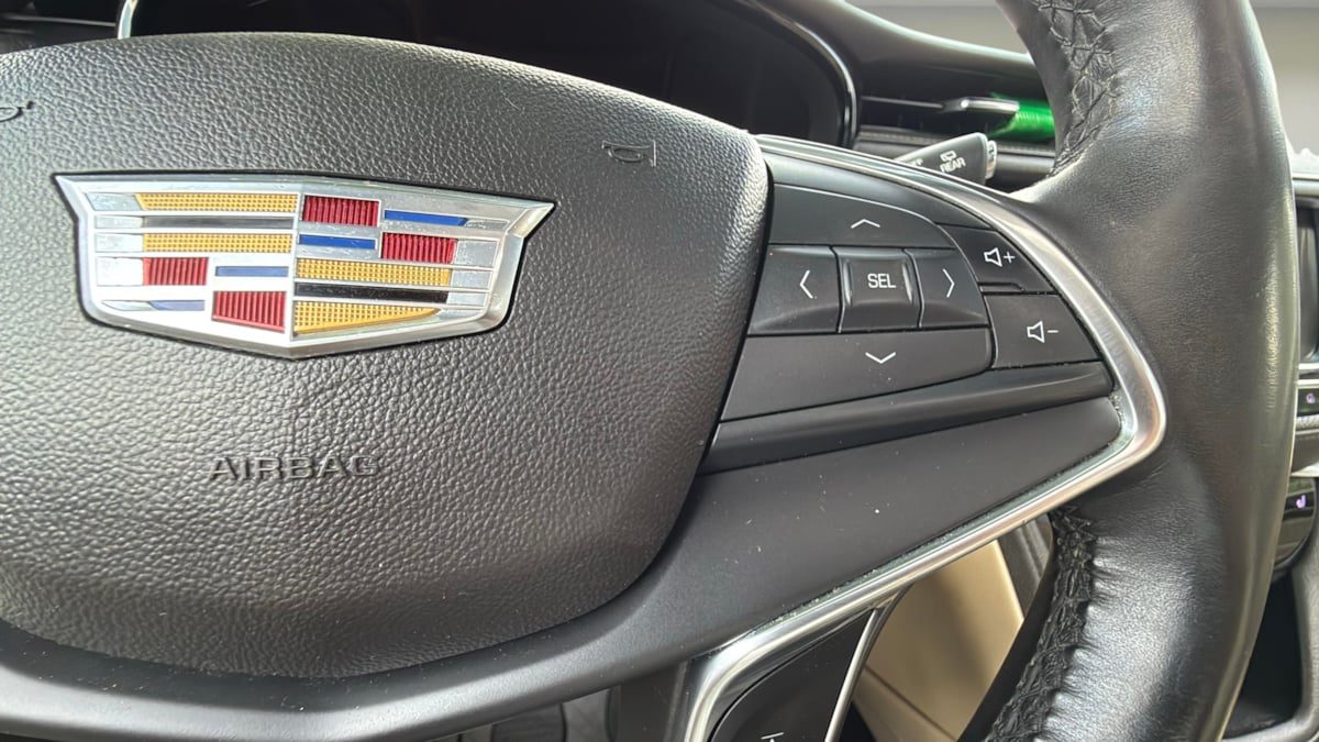 Vehicle image 19 of 29