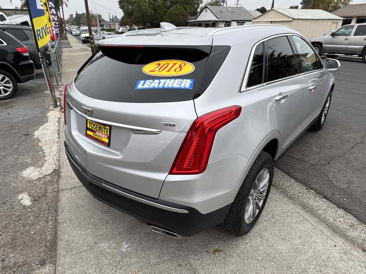2018 Cadillac XT5 Luxury Image 5 of 18