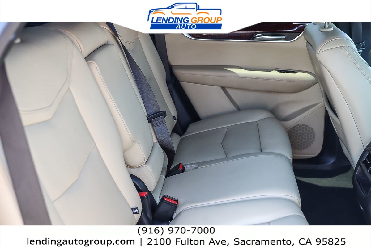 Vehicle image 15 of 26