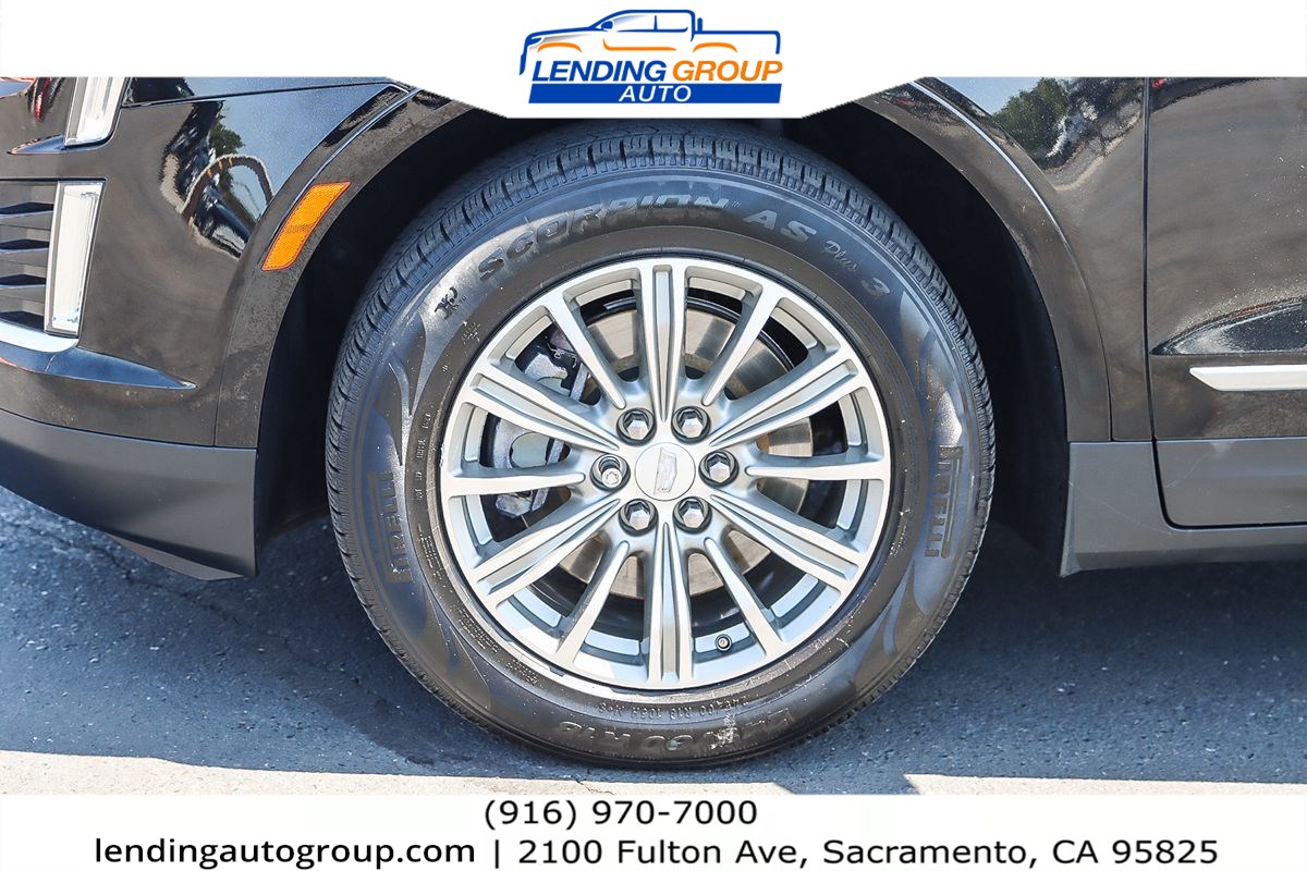 Vehicle image 9 of 26