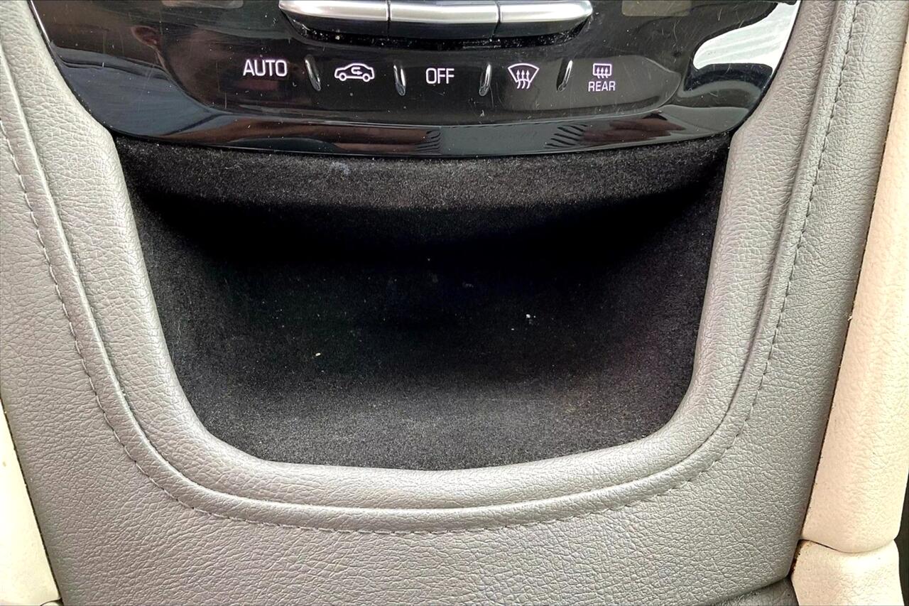 Vehicle image 24 of 36