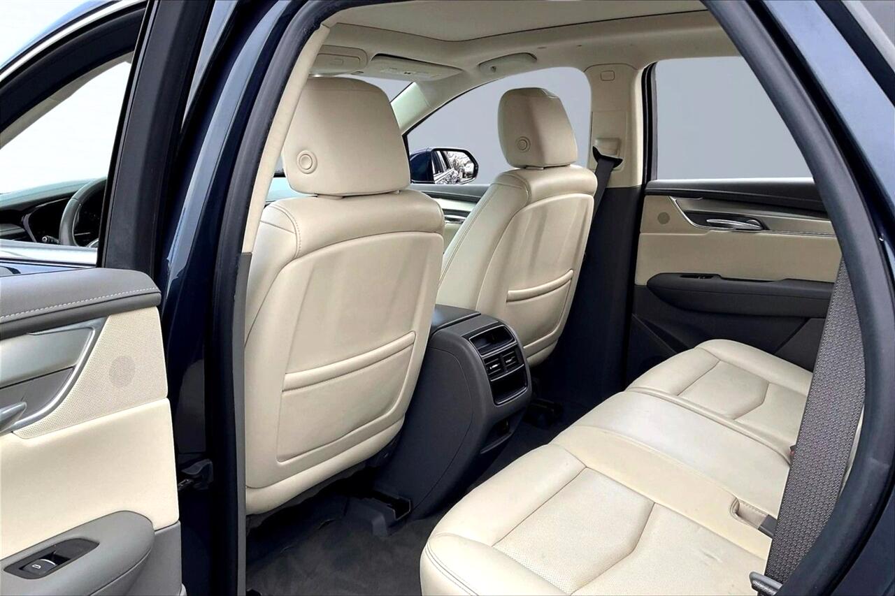 Vehicle image 17 of 36