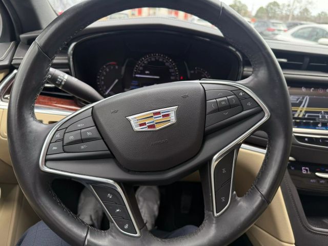 Vehicle image 19 of 34