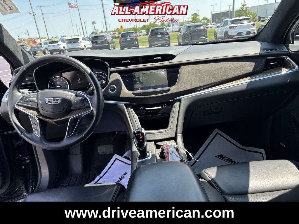 Vehicle image 16 of 33