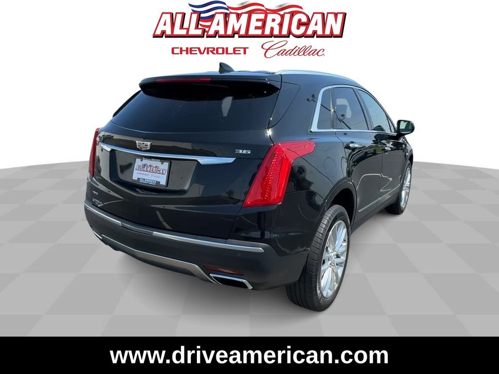 Vehicle image 7 of 33