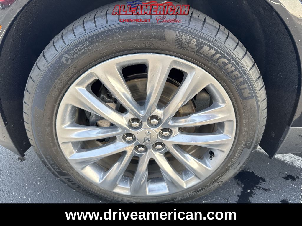 Vehicle image 11 of 33