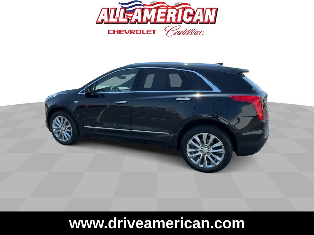 Vehicle image 8 of 33