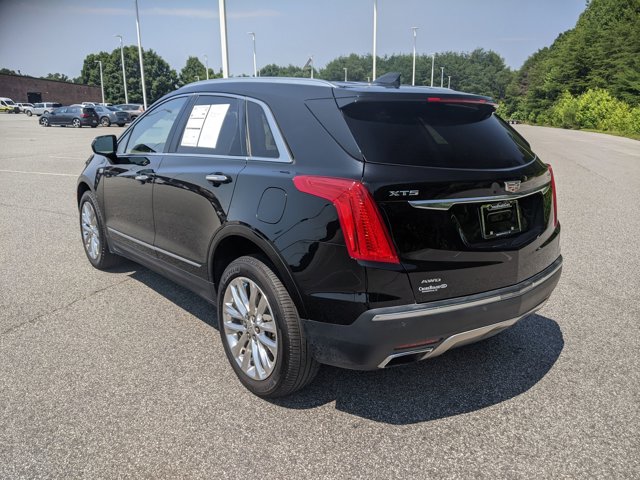 Vehicle image 8 of 40