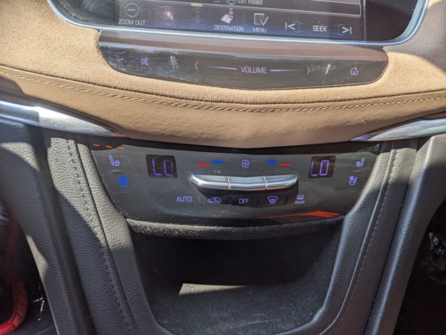 Vehicle image 37 of 40
