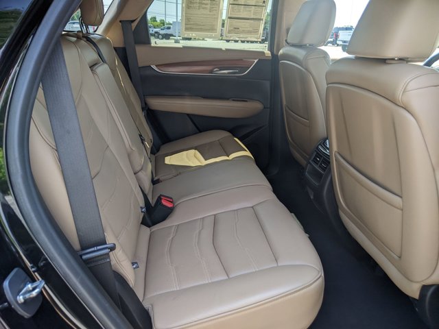 Vehicle image 14 of 40