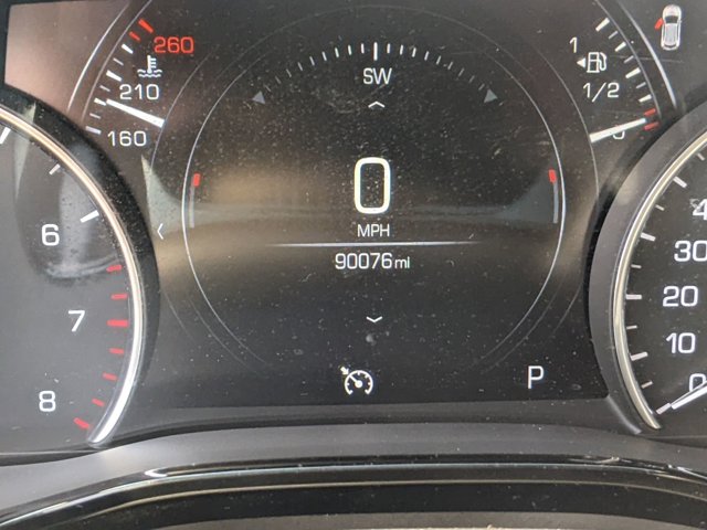 Vehicle image 21 of 40