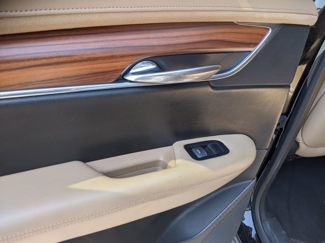 Vehicle image 26 of 40