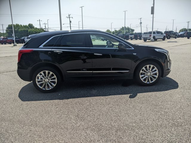 Vehicle image 5 of 40