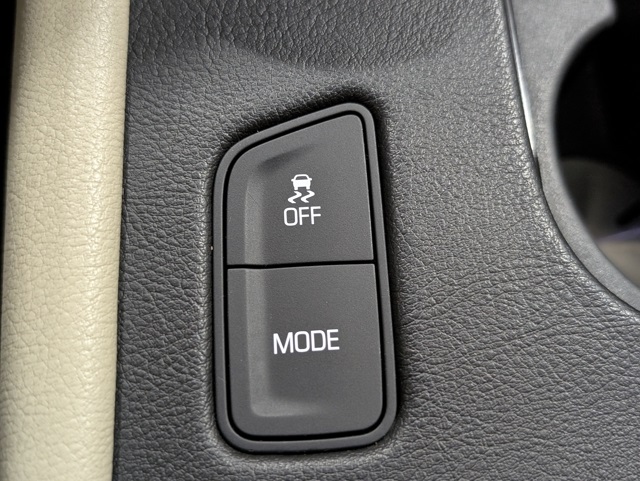 Vehicle image 15 of 35