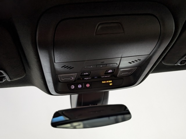 Vehicle image 20 of 35