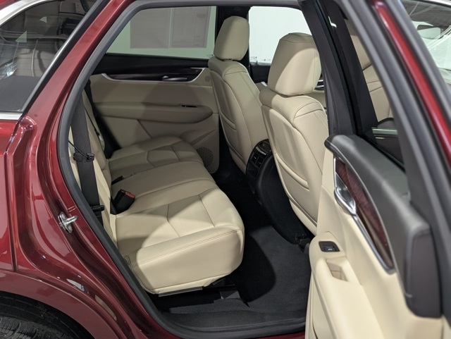 Vehicle image 26 of 35