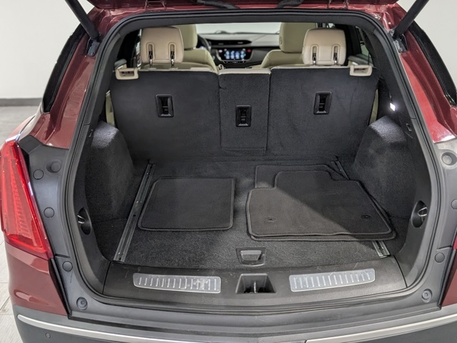 Vehicle image 25 of 35