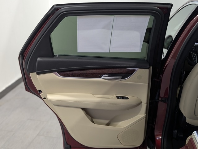 Vehicle image 22 of 35