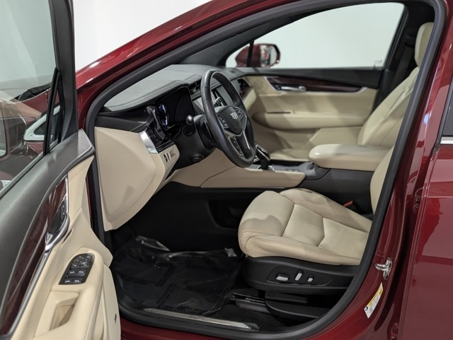 Vehicle image 7 of 35