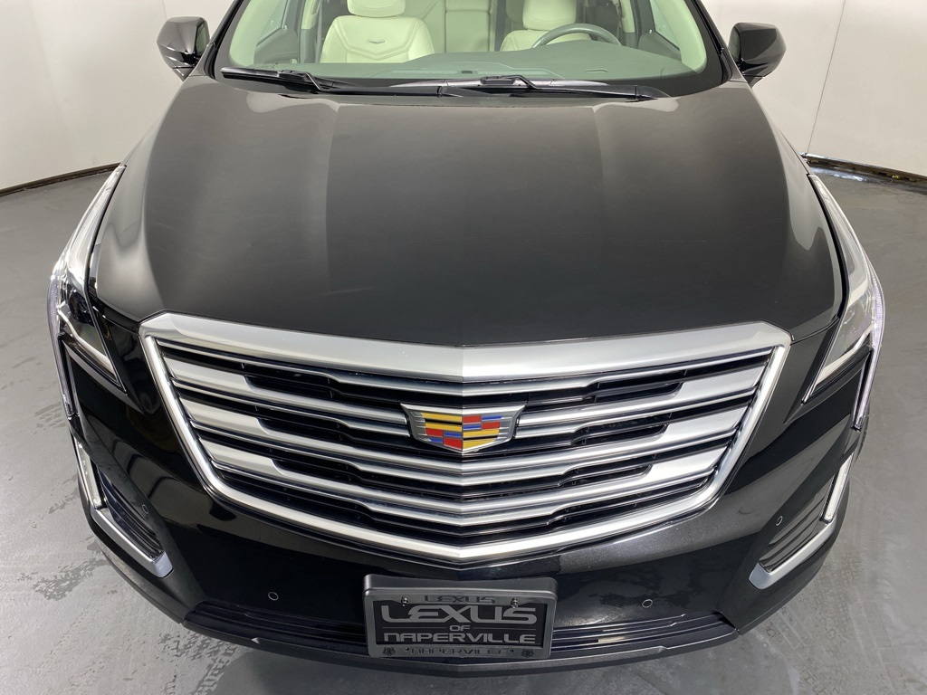 Vehicle image 10 of 35