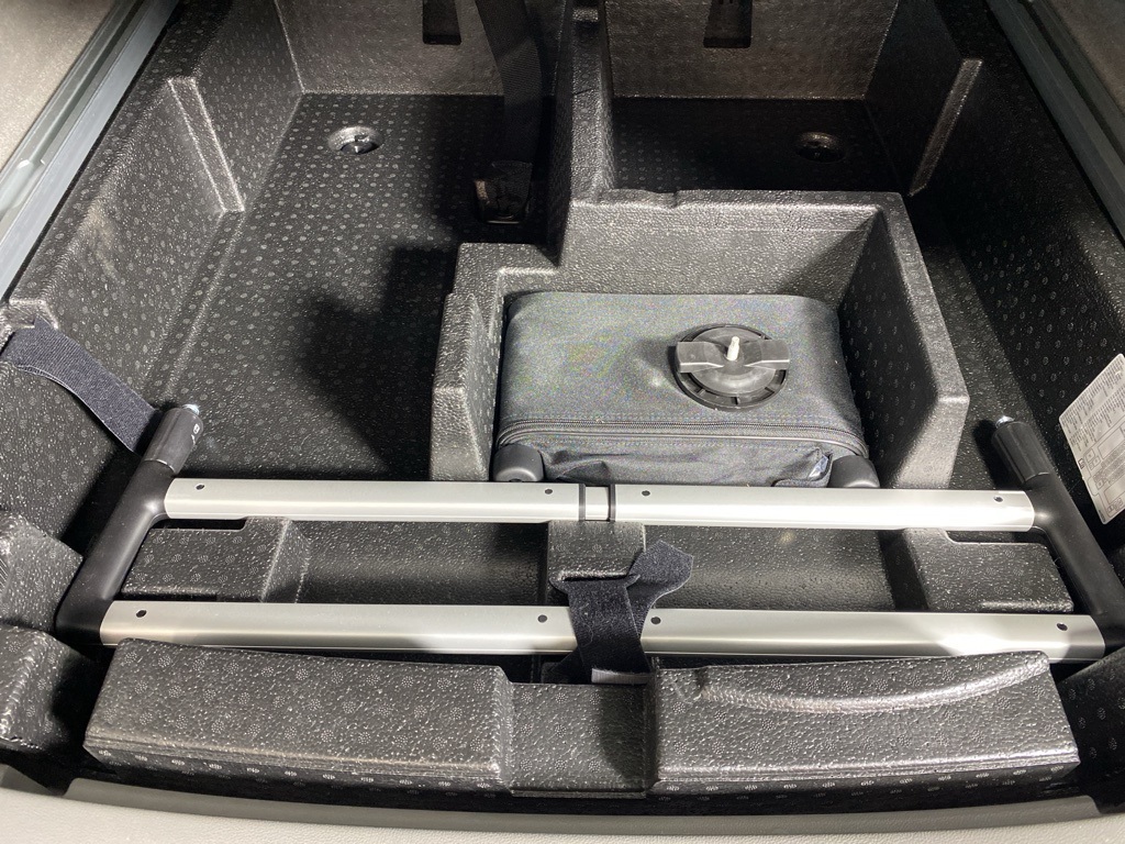 Vehicle image 26 of 35