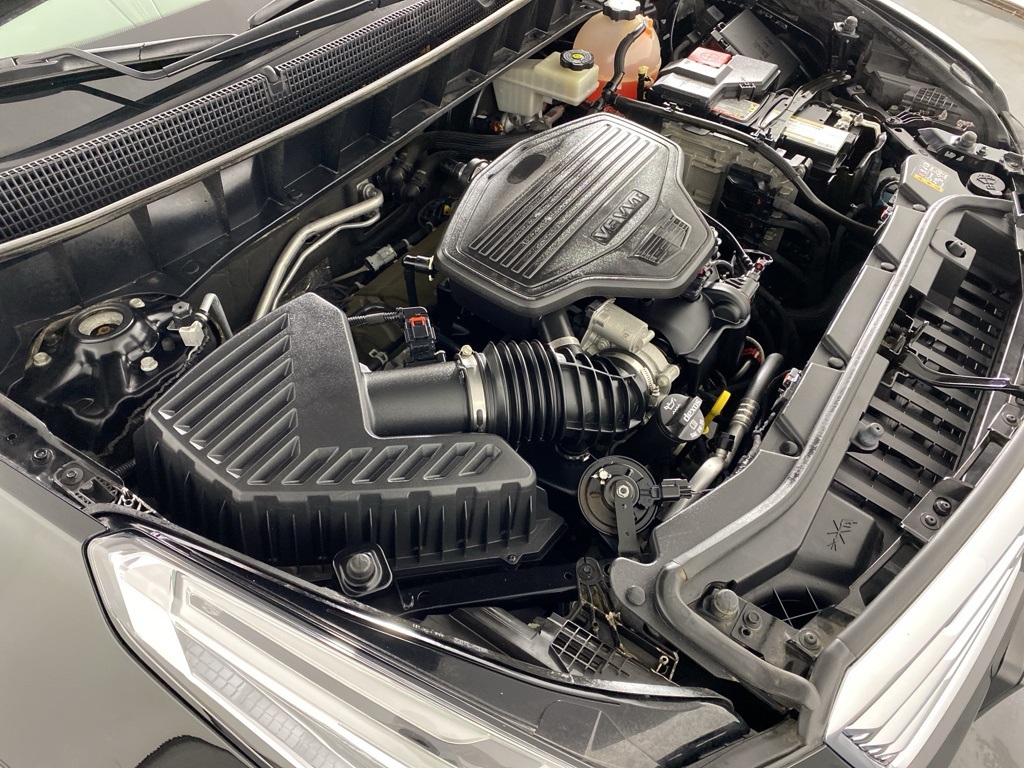Vehicle image 32 of 35