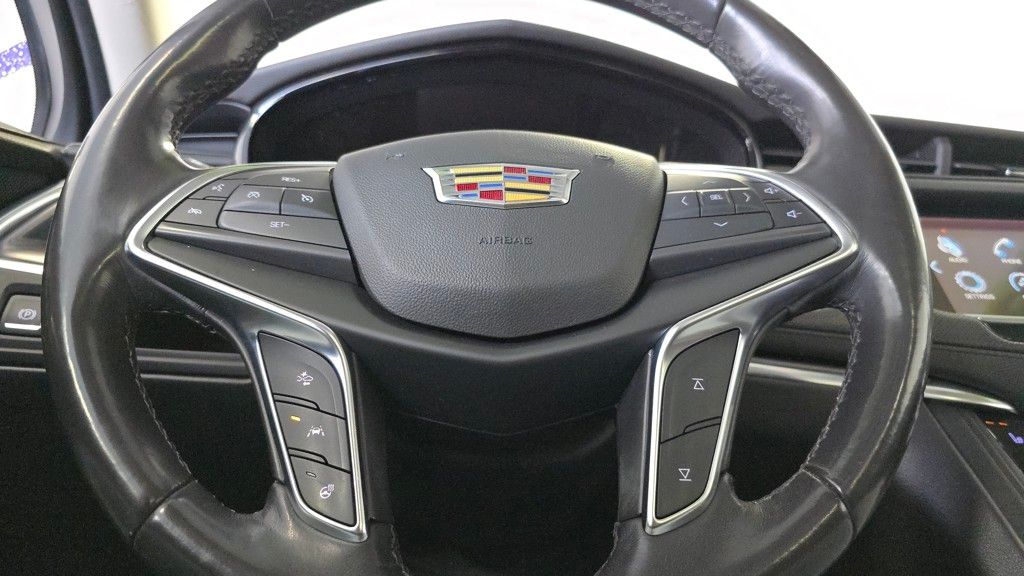 Vehicle image 7 of 32