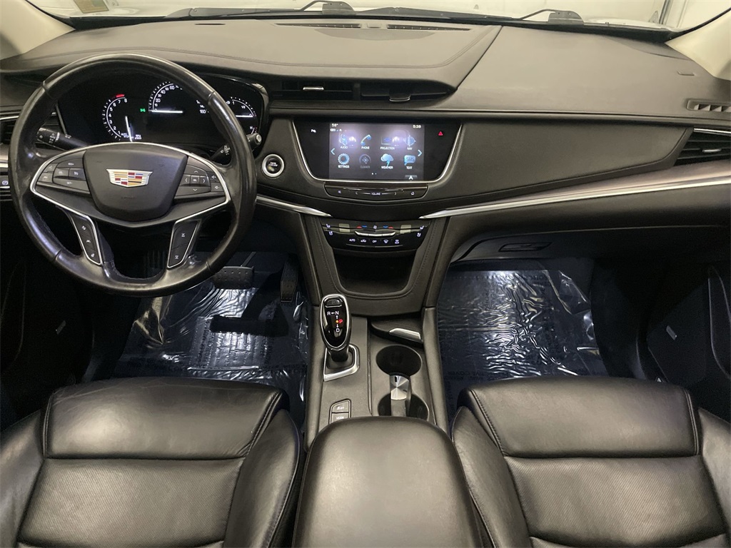 Vehicle image 15 of 32
