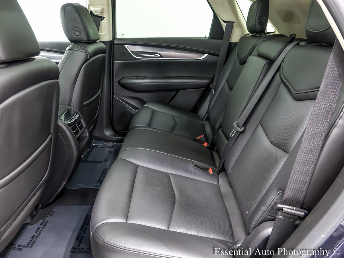 Vehicle image 14 of 37