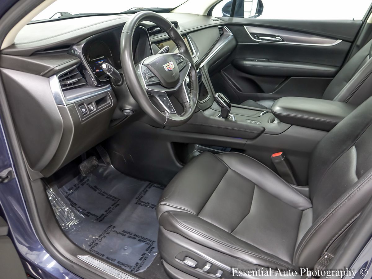 Vehicle image 13 of 37