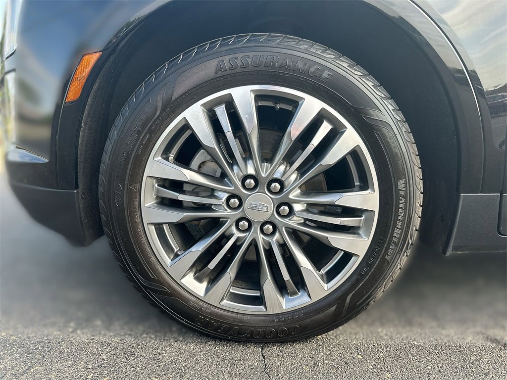 Vehicle image 18 of 25