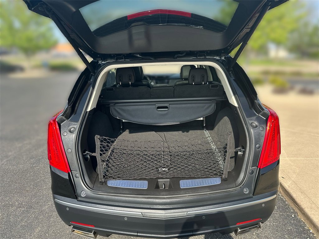 Vehicle image 20 of 25