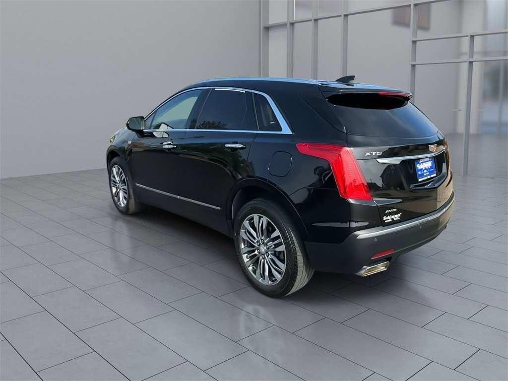 Vehicle image 8 of 25