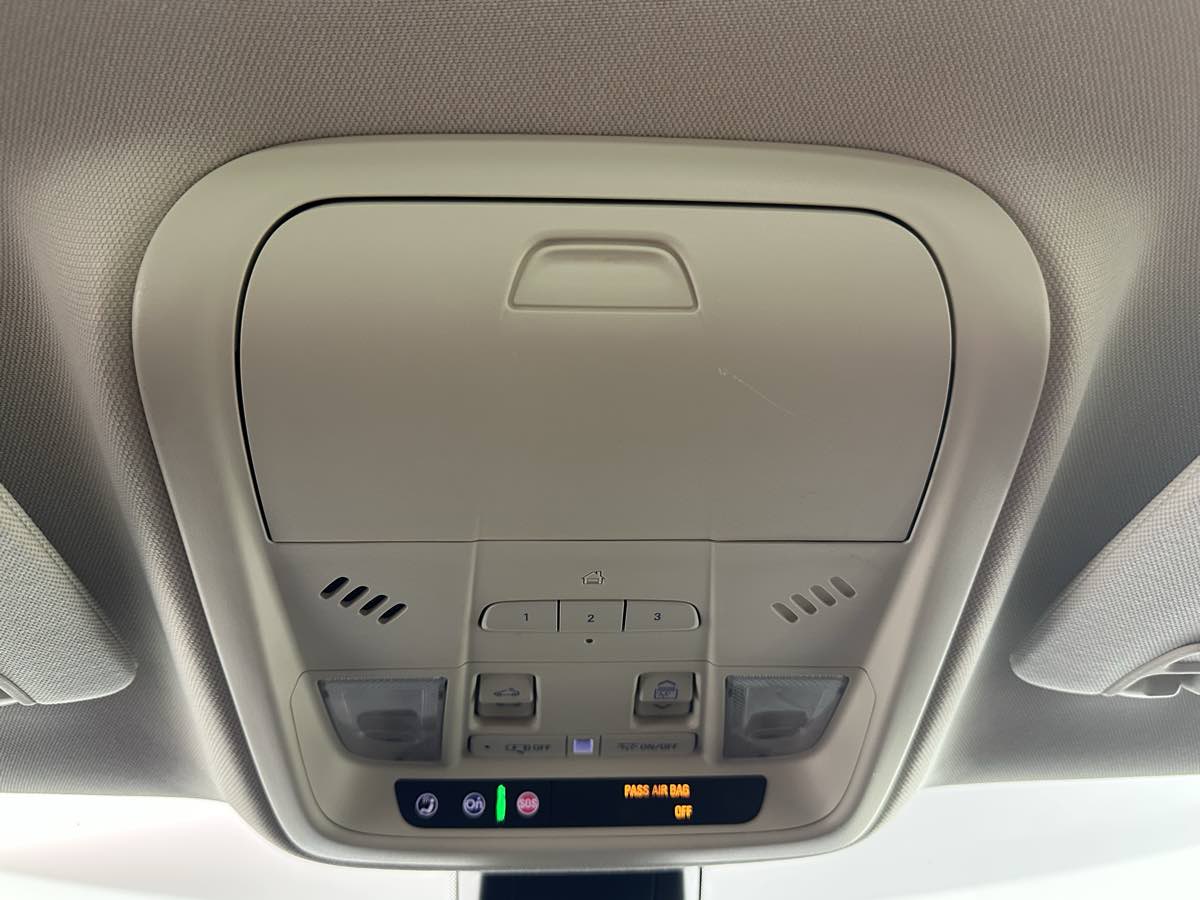 Vehicle image 45 of 46