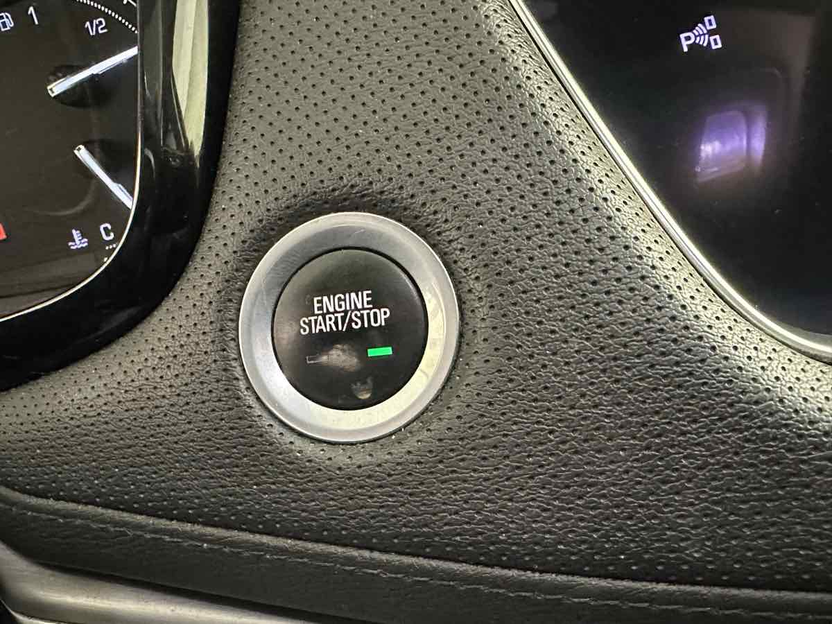 Vehicle image 36 of 46