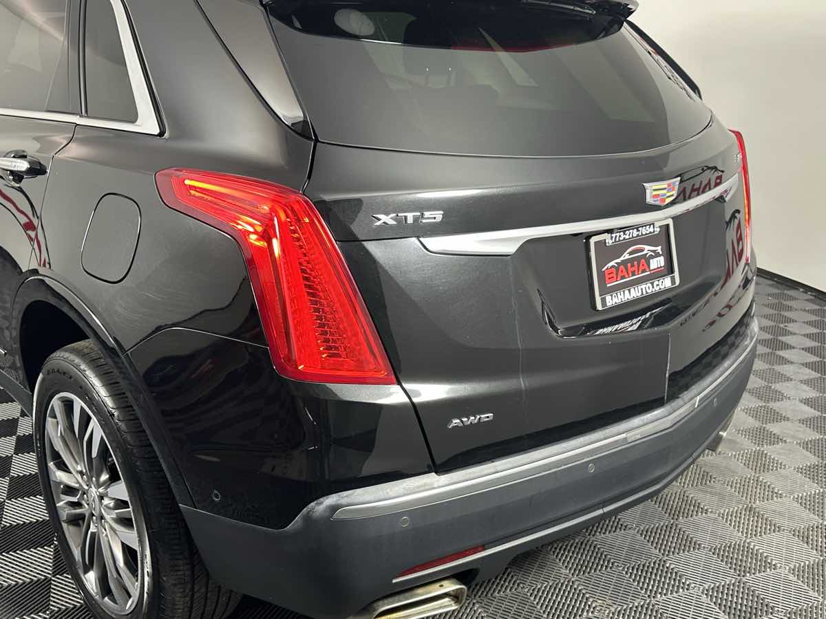 Vehicle image 12 of 46