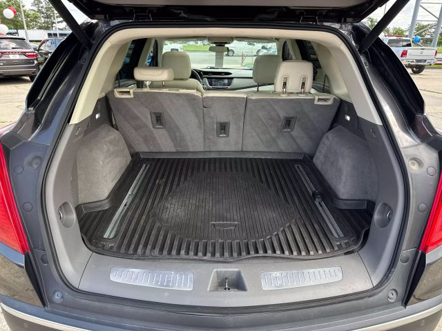 Vehicle image 7 of 28